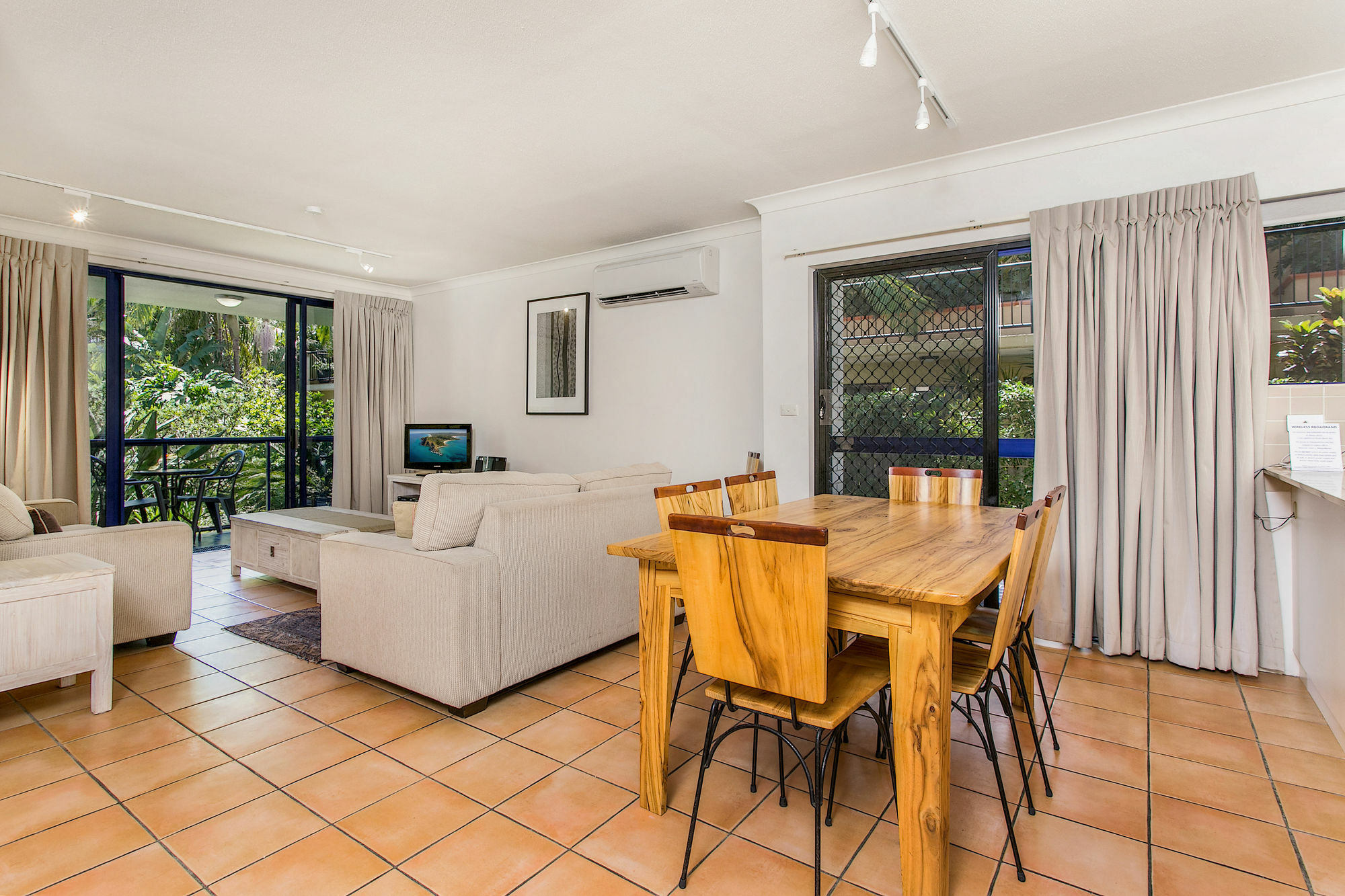 Cape Apartments Byron Bay Exterior photo